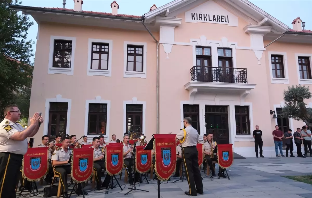 Kırklareli’nde 5. Kolordu Bölge Bando Komutanlığı’ndan 30 Ağustos Zafer Bayramı konseri