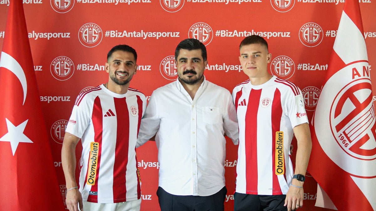 Antalyaspor, Oleksandr Petrusenko ve Abdurrahim Dursun’la sözleşme imzaladı