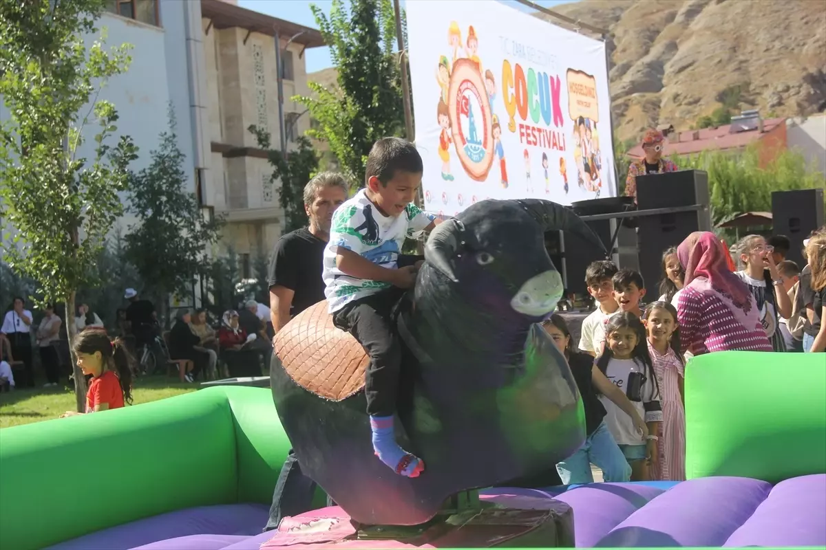 Sivas’ın Zara ilçesinde 3. Çocuk Festivali gerçekleştirildi